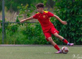 Ajan Ajrullahu po dëshmon talentin e tij në futboll me fanellën e Makedonija GJ.P